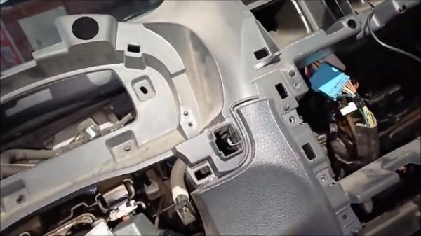 Замена Радиатора Печки Suzuki SX4