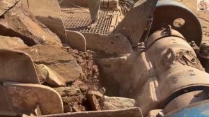 Строительство, дробление щебёнки