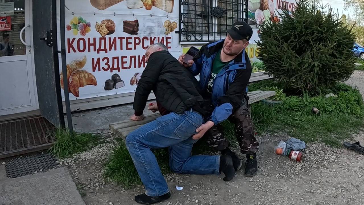 Сечин вынюхивает ухажёров, Битва со Змием, Валюша выгнала мужа, Семён в ярости выясняет отношения' смотреть онлайн