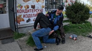 Сечин вынюхивает ухажёров, Битва со Змием, Валюша выгнала мужа, Семён в ярости выясняет отношения'