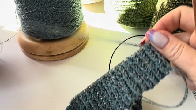 ТРЕНД! ПУЛУНДЕР - ЛЕГКО И ПРОСТО! МАСТЕР-КЛАСС! AMAZING KNITTING TOP! смотреть онлайн