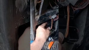 Нива 21214.Закипел. Не сработали вентиляторы. Ремонт.