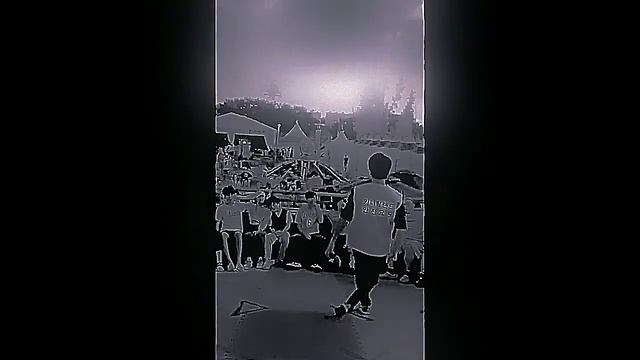 Как смонтировал видео я и другой человек #shorts смотреть онлайн