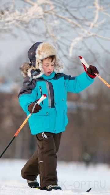 Как выбрать ребенку удобные лыжные ботинки