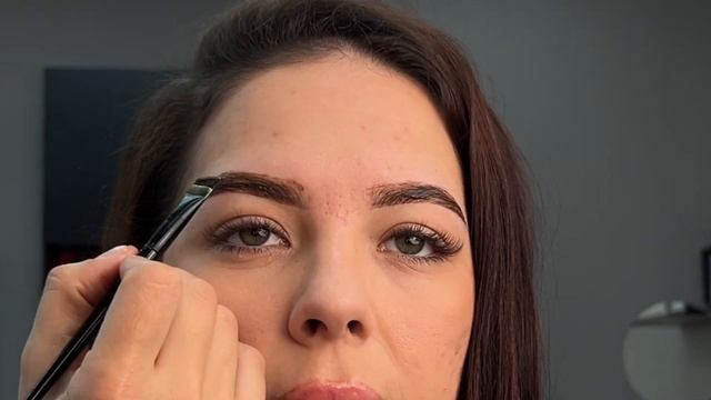 КОЛОРИСТИКА БРОВЕЙ ТЕПЕРЬ НЕ НУЖНА. Проверяю свою сис? смотреть онлайн