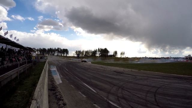 РЕАКЦИЯ ЗРИТЕЛЕЙ НА СМЕРТЕЛЬНЫЙ НОМЕР смотреть онлайн