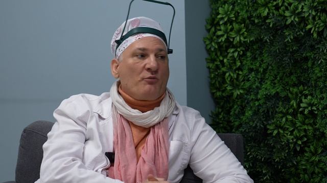 Доктор Yetkin Bayer - Первое интервью на русском смотреть онлайн