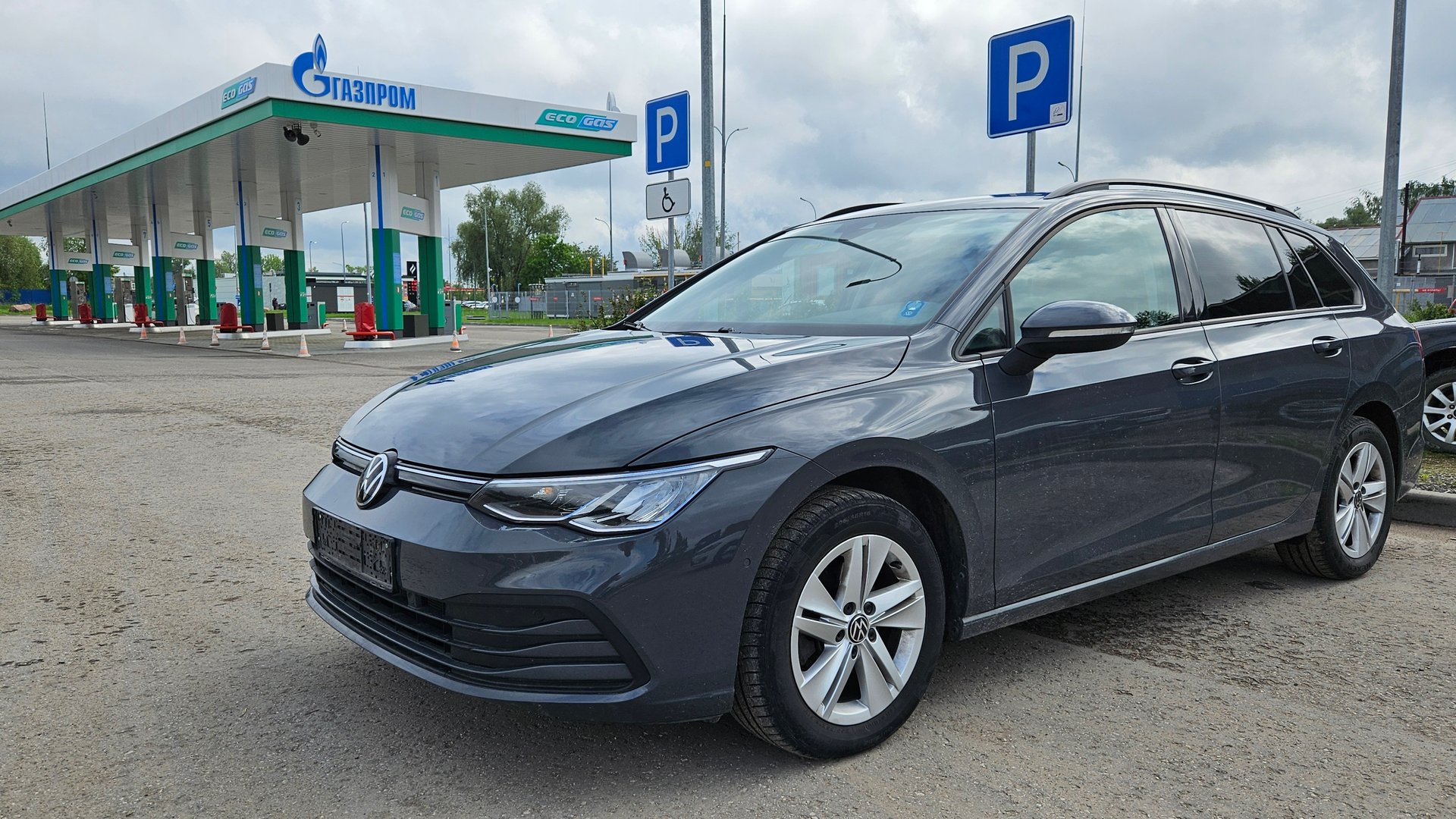 Стоимость 100 км на Метане!!! Volkswagen Golf 8 Variant TGI 2021!  1.5 TSi 131 hp DSG7 DQ200! смотреть онлайн