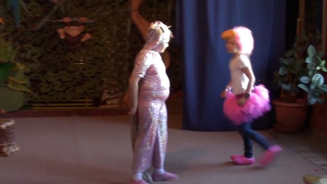 Страусенок Роки смотреть онлайн