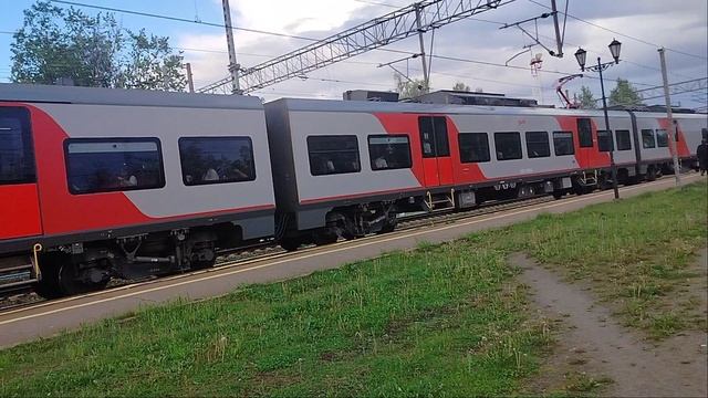 Двойной Скоростной Электропоезд Ласточка ЭС1П-004+ЭС2ГП-008 До станции Санкт-Петербург Малая Вишера смотреть онлайн