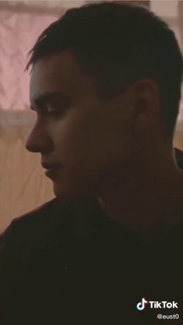 Фил😍отрезки из сериала *трудные подростки* смотреть онлайн