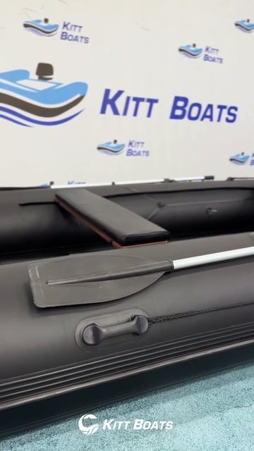 Посмотрим поближе на наш полностью черный Кит #лодкип? смотреть онлайн