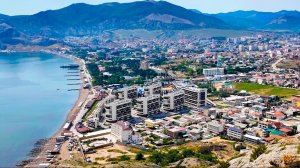 КРЫМ ОПУСТЕЛ. Во что превратился город СУДАК. Показываю ВСЮ ПРАВДУ. Пляж и Набережная в Судаке.