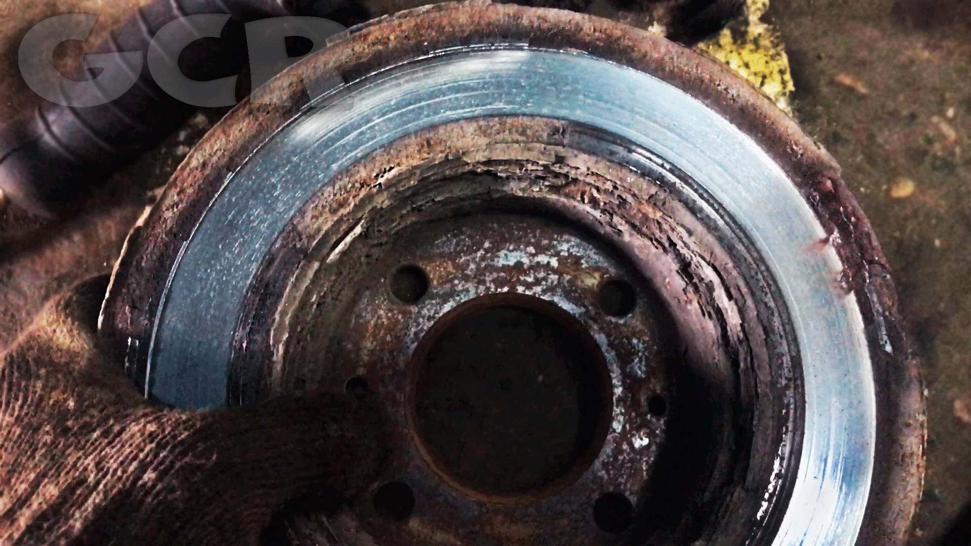 Жесть на СТО. Будни в гараже#24.Пластиковая помпа ваз. Пацанский таз. Тормозные диски труха. смотреть онлайн