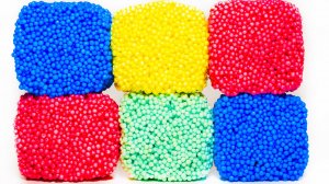 Учим Цвета и открываем РАЗНОЦВЕТНЫЕ КУБИКИ из ШАРИКОВОГО ПЛАСТИЛИНА с игрушками