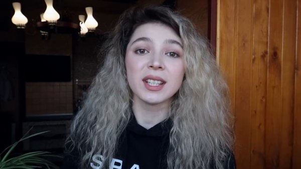 ИХ БЕЗОПАСНОСТЬ ПОД УГРОЗОЙ
Настя Джексон