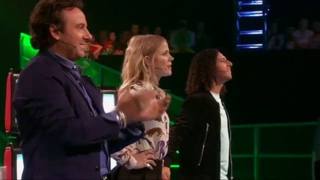 Девочка Перепела Green Day своим чудесным голосом смотреть онлайн