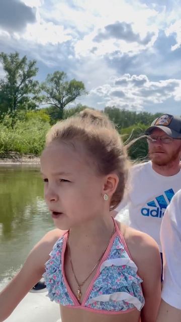 Папа рулит😉 Покатушки на лодке Ривьера 3200 с мотором Ш смотреть онлайн