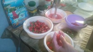 Подготовить клубнику к заморозке