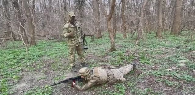 Уход в сторону перекатом