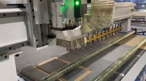 Роликовый прижим заготовки на фрезерном станке с ЧПУ S