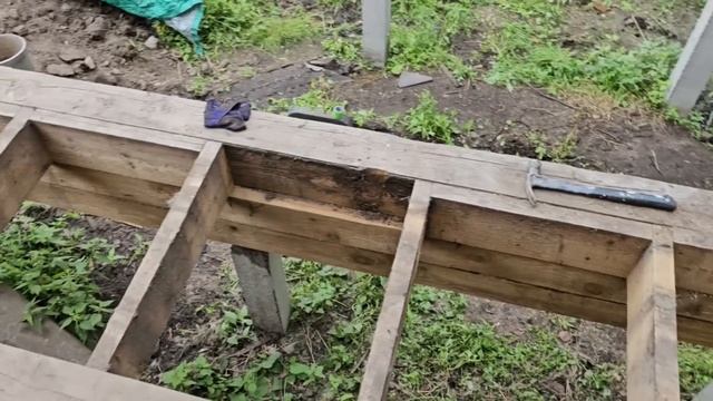 Стройка началась/строим дом своими руками/сносим старое крыльцо/жизнь на севере. смотреть онлайн