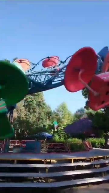 это я # shorts #качели карусели # кира мишка Lem 😉 смотреть онлайн