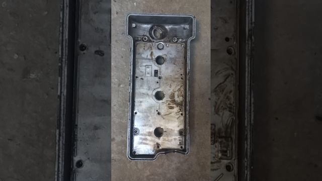 Suzuki Grand Vitara дымит, масло в цилиндрах из-за клапанных крышек!