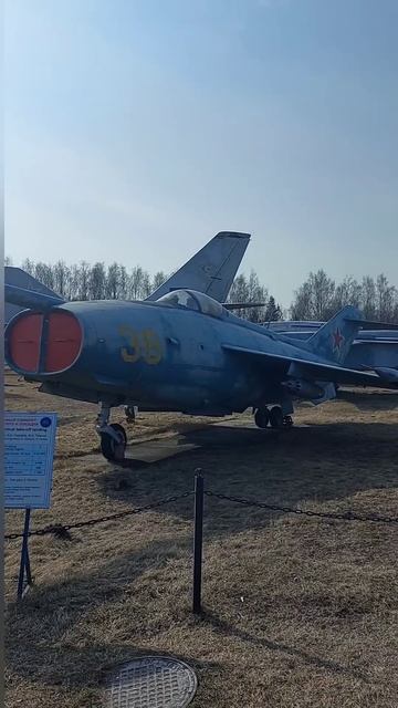 Як-36. Эксперементальный самолёт вертикального взлёта. смотреть онлайн