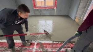 Мокрая стяжка, без маяков.