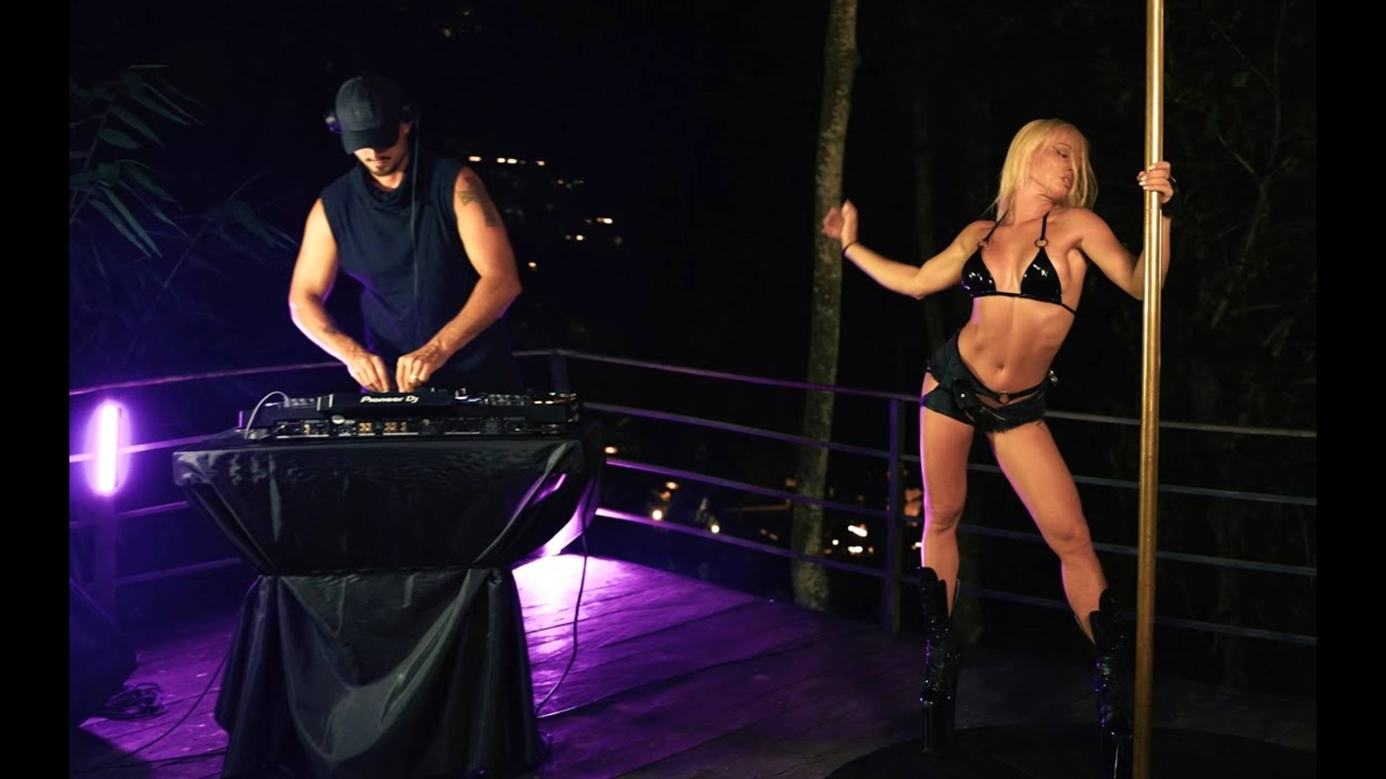 Artem SAINT CODE & Anastasia Sokolova | DJ set : Pole dance [ Down tempo:Melodic Techno ] смотреть онлайн