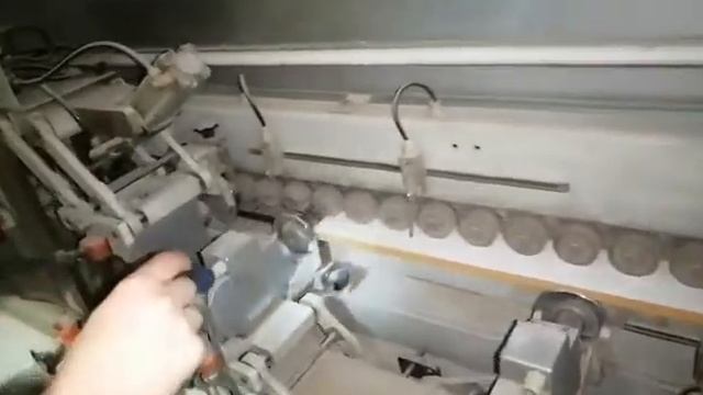 Кромкооблицовочный станок CEHISA 208 P видео смотреть онлайн