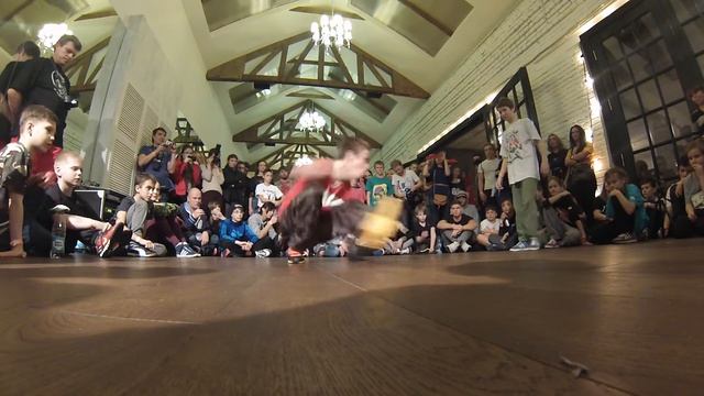 КРАСАВВА vs МУХА | 1/2 FINAL | TS KIDS BATTLE | МОСКВА | 2015 смотреть онлайн