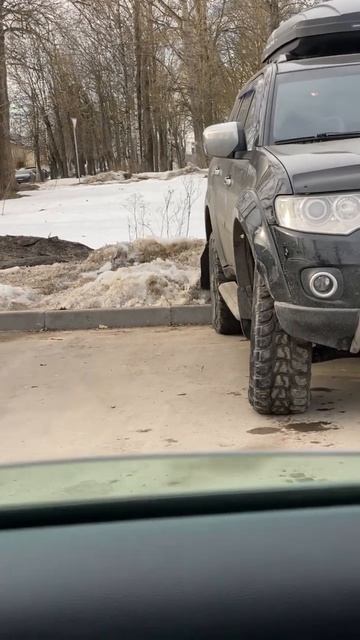 Что погнуло от удара в колесо? смотреть онлайн