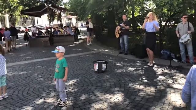 Михаил Микусевич и «Pro Любовь & Rock’n’roll» — These Boots Are Made For Walkin' смотреть онлайн