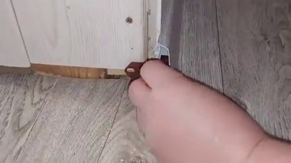 Установка напольного плинтуса Деконика. 1 часть