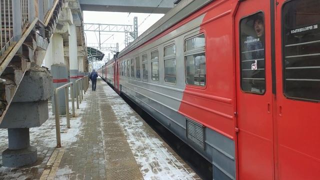 Электропоезд ЭД4М-0182 станция Фрязево