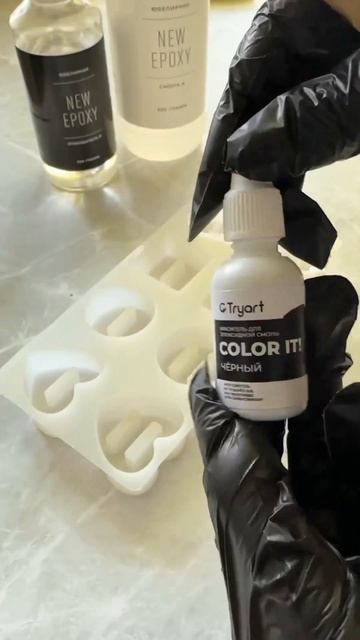 ДЫМОК В ЭПОКСИДНОЙ СМОЛЕ! Заливаем подставку для коле? смотреть онлайн