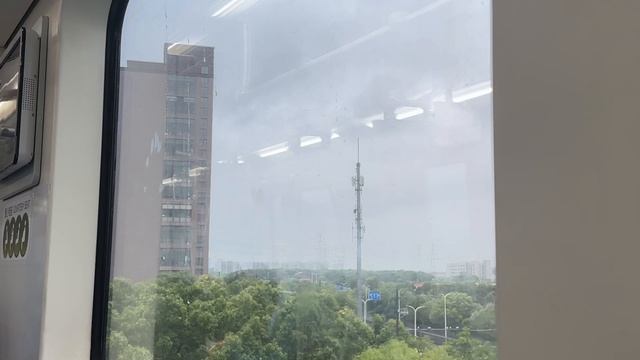 Взгляд на Китай 🇨🇳  из метро 🚇  #китай #путешествия #интересное #развлечения #шанхай #пекин