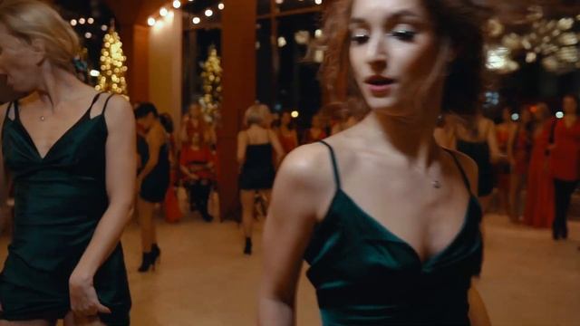 #херачьдетка - Red Blooded Woman Party