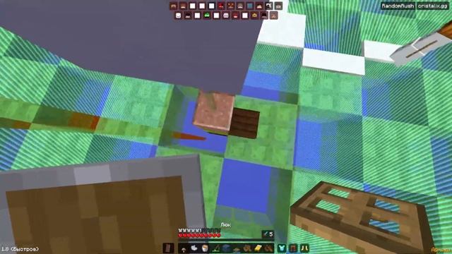 ВЫЖИЛИ ЗА БАРЬЕРОМ! | Random Rush Minecraft Cristalix | Рэндом Раш Май? смотреть онлайн