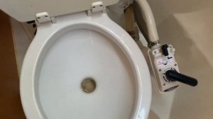 Прокачной гальюн на яхте. Как устроен и как пользоваться