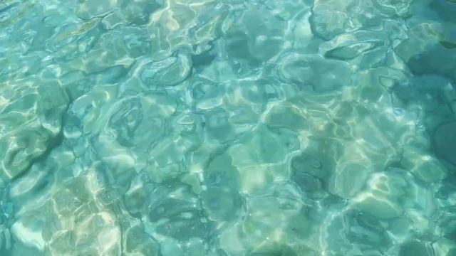 Water In Green Water Bay. Водичка в бухте 