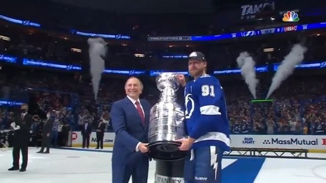 Никита Кучеров — Самый Грязный Игрок НХЛ? смотреть онлайн