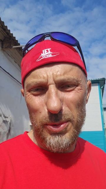 Современная лодка должна быть прочной и безопасной. Tu смотреть онлайн