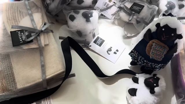 Они приехали! Вязание в радость ❤️ Овечки Lantern Moon и компания смотреть онлайн