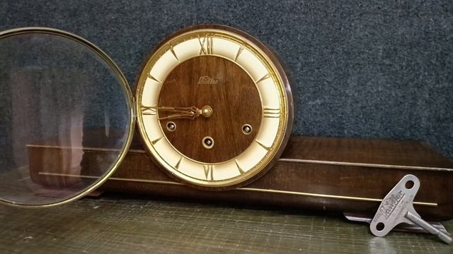 Часы четвертные Karl Lauffer мелодия Westminster