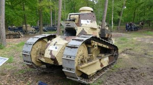 Легкий танк Renault FT с пулеметной башней Renault, шоу Militracks, 18 мая 2019