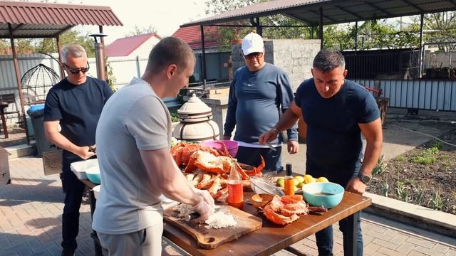 КРАБ МОНСТР на НАШЕМ СТОЛЕ. РОСКОШЬ или РАЗОЧАРОВАНИЕ? ENG SUB смотреть онлайн