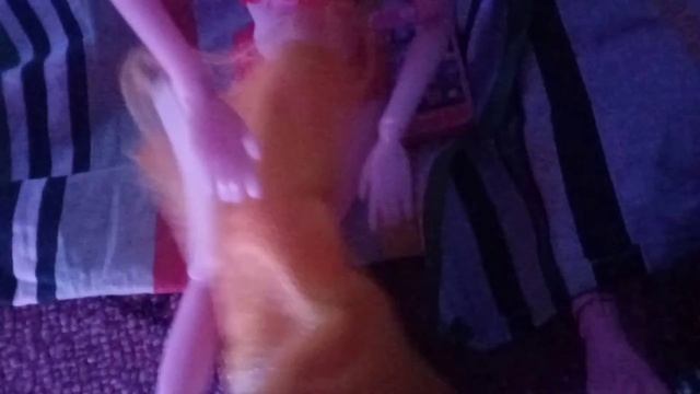 Блондинка в эфире трейлер(dolls version) смотреть онлайн